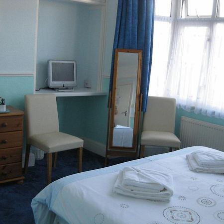 Arden Way Guesthouse สแตรทฟอร์ด อะพอน เอวอน ห้อง รูปภาพ