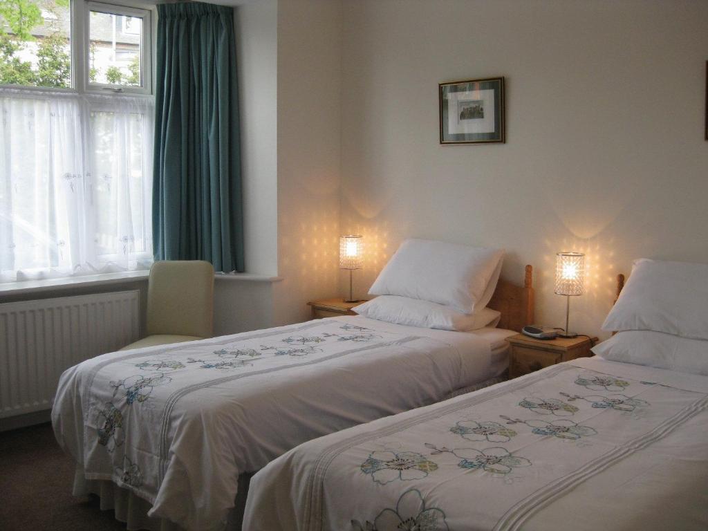 Arden Way Guesthouse สแตรทฟอร์ด อะพอน เอวอน ห้อง รูปภาพ
